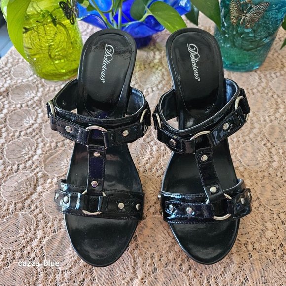 SOLD - Delicious Black Studded O Ring Open Toe Slip-On High Heel Shoes Size 9 - Picture 5 of 10